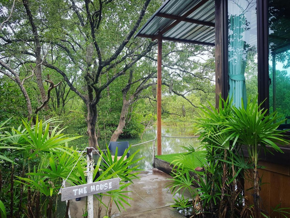 Calm At Bangphat Bor Saen Exterior foto