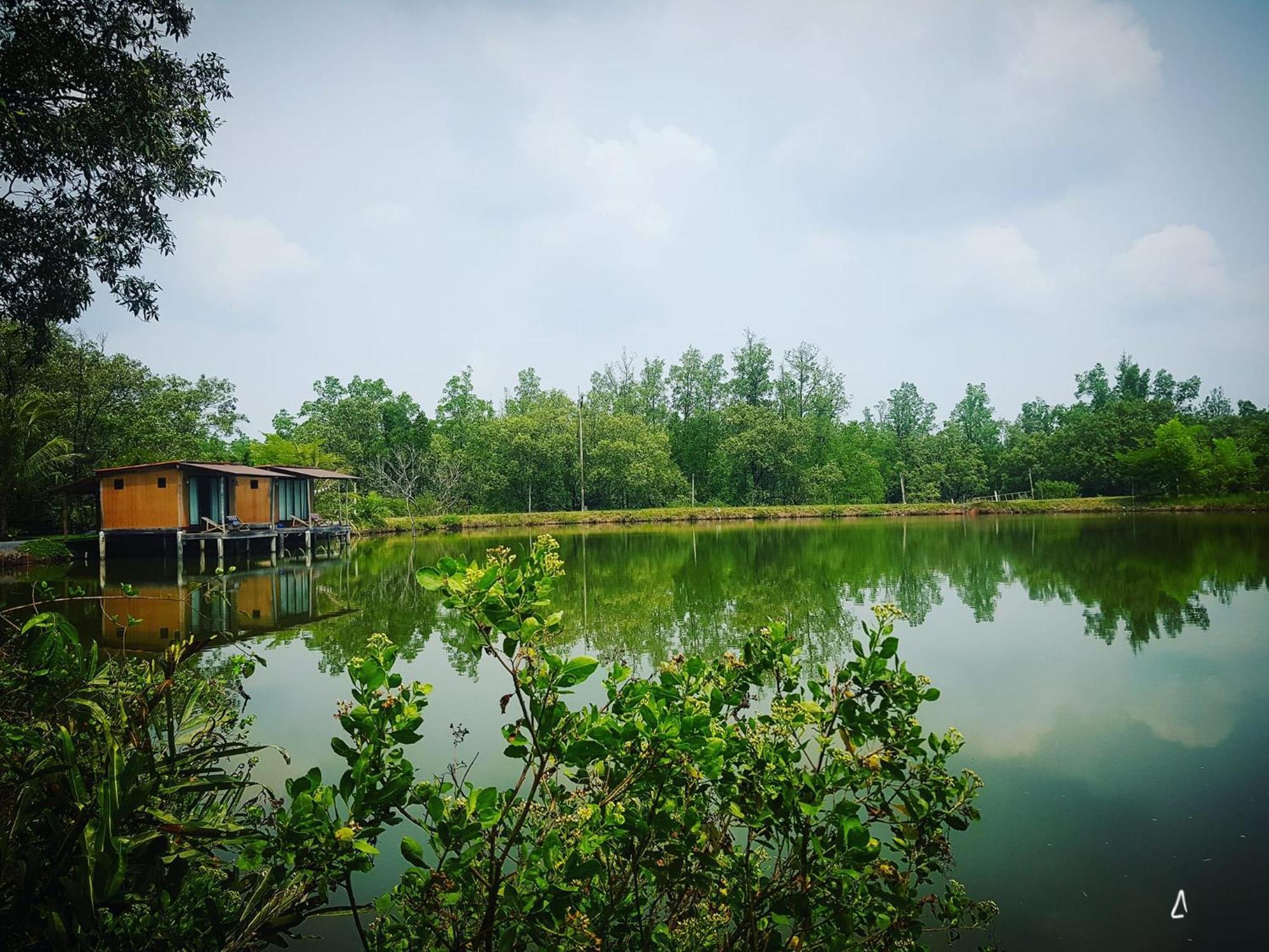 Calm At Bangphat Bor Saen Exterior foto