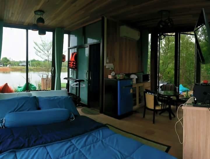 Calm At Bangphat Bor Saen Exterior foto